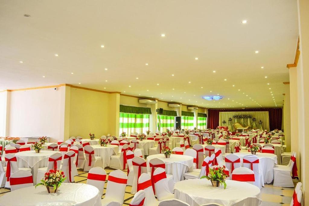 Green Grass Hotel & Restaurant Dżafna Zewnętrze zdjęcie